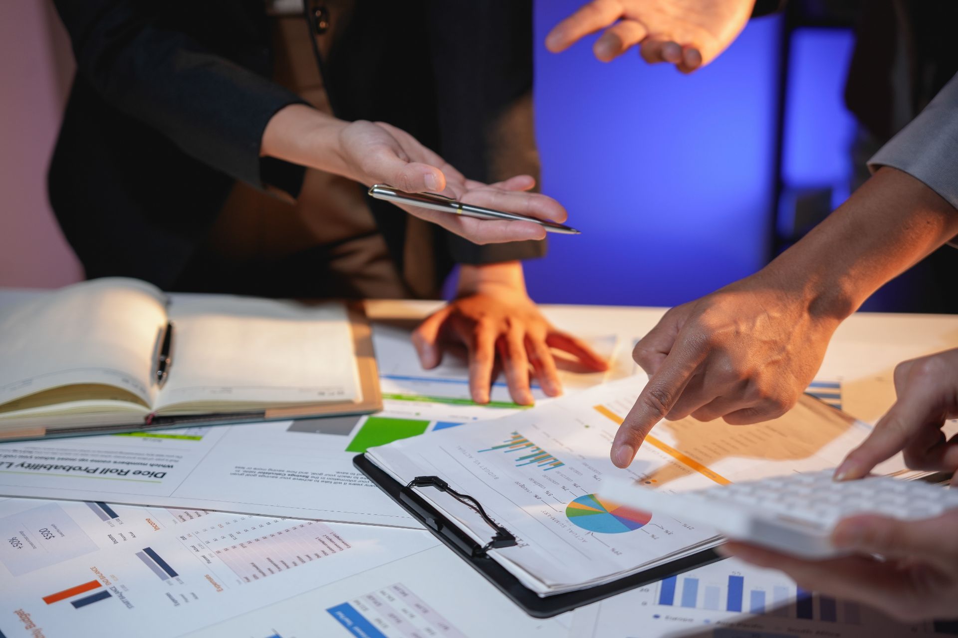 Revisoría fiscal vs auditoría: diferencias clave que todo empresario debe entender